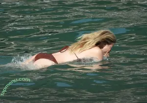 Mia Goth / goth.mia / officalmiagoth nude photo #0241