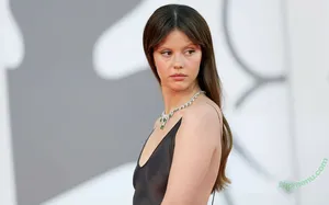 Mia Goth / goth.mia / officalmiagoth nude photo #0265