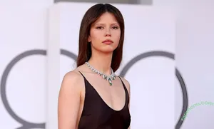 Mia Goth / goth.mia / officalmiagoth nude photo #0266