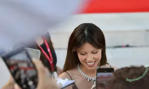 Mia Goth / goth.mia / officalmiagoth nude photo #0271