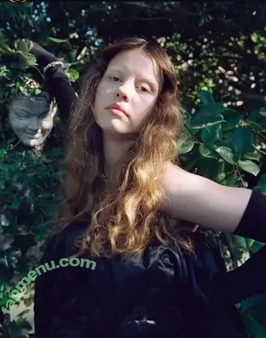 Mia Goth / goth.mia / officalmiagoth nude photo #0372