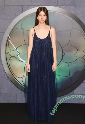 Mia Goth / goth.mia / officalmiagoth nude photo #0431