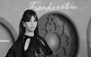 Mia Goth / goth.mia / officalmiagoth nude photo #0505