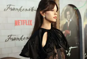 Mia Goth / goth.mia / officalmiagoth nude photo #0540