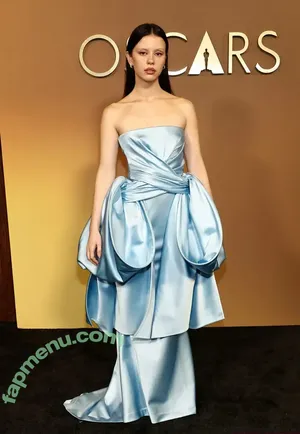 Mia Goth / goth.mia / officalmiagoth nude photo #0556