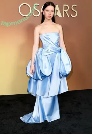 Mia Goth / goth.mia / officalmiagoth nude photo #0570