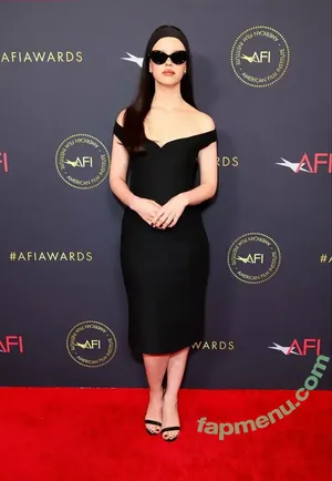 Mia Goth / goth.mia / miaxgoth / officalmiagoth nude photo #0646