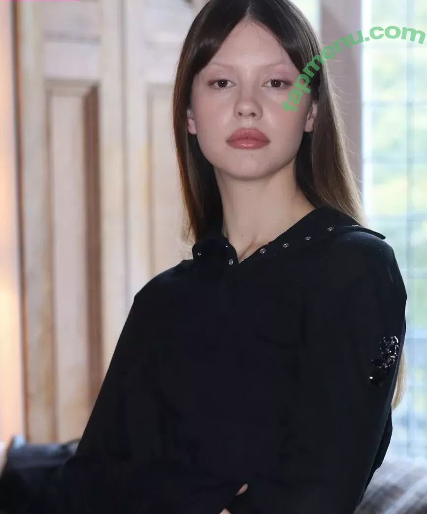 Mia Goth nude photo #0173 (goth.mia / officalmiagoth)