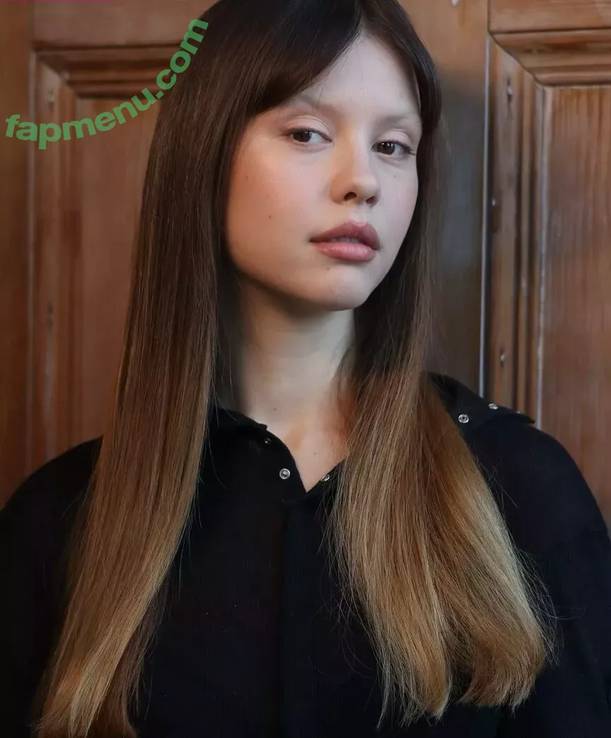 Mia Goth nude photo #0174 (goth.mia / officalmiagoth)