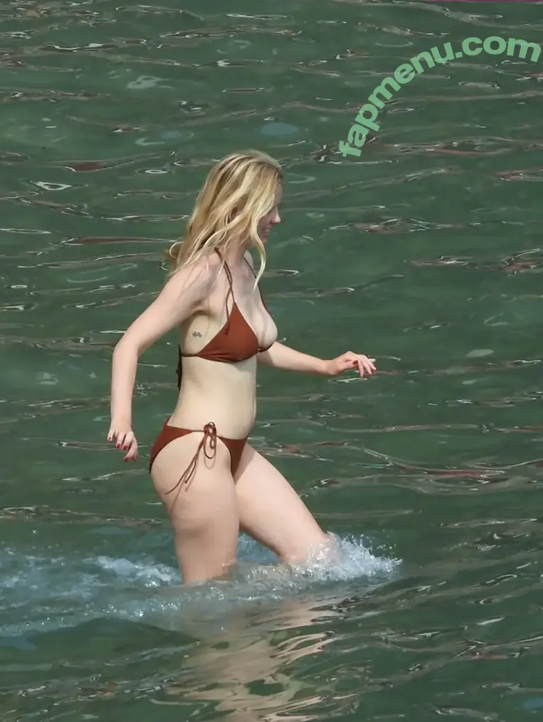 Mia Goth nude photo #0237 (goth.mia / officalmiagoth)