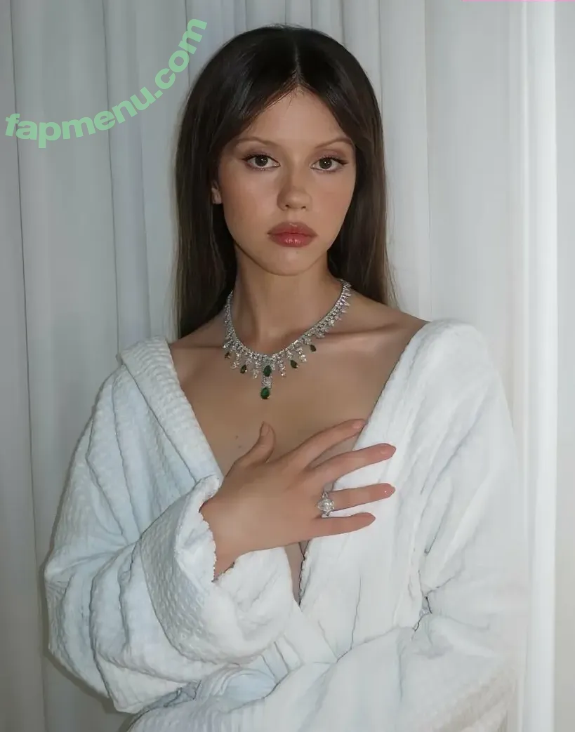 Mia Goth nude photo #0299 (goth.mia / officalmiagoth)