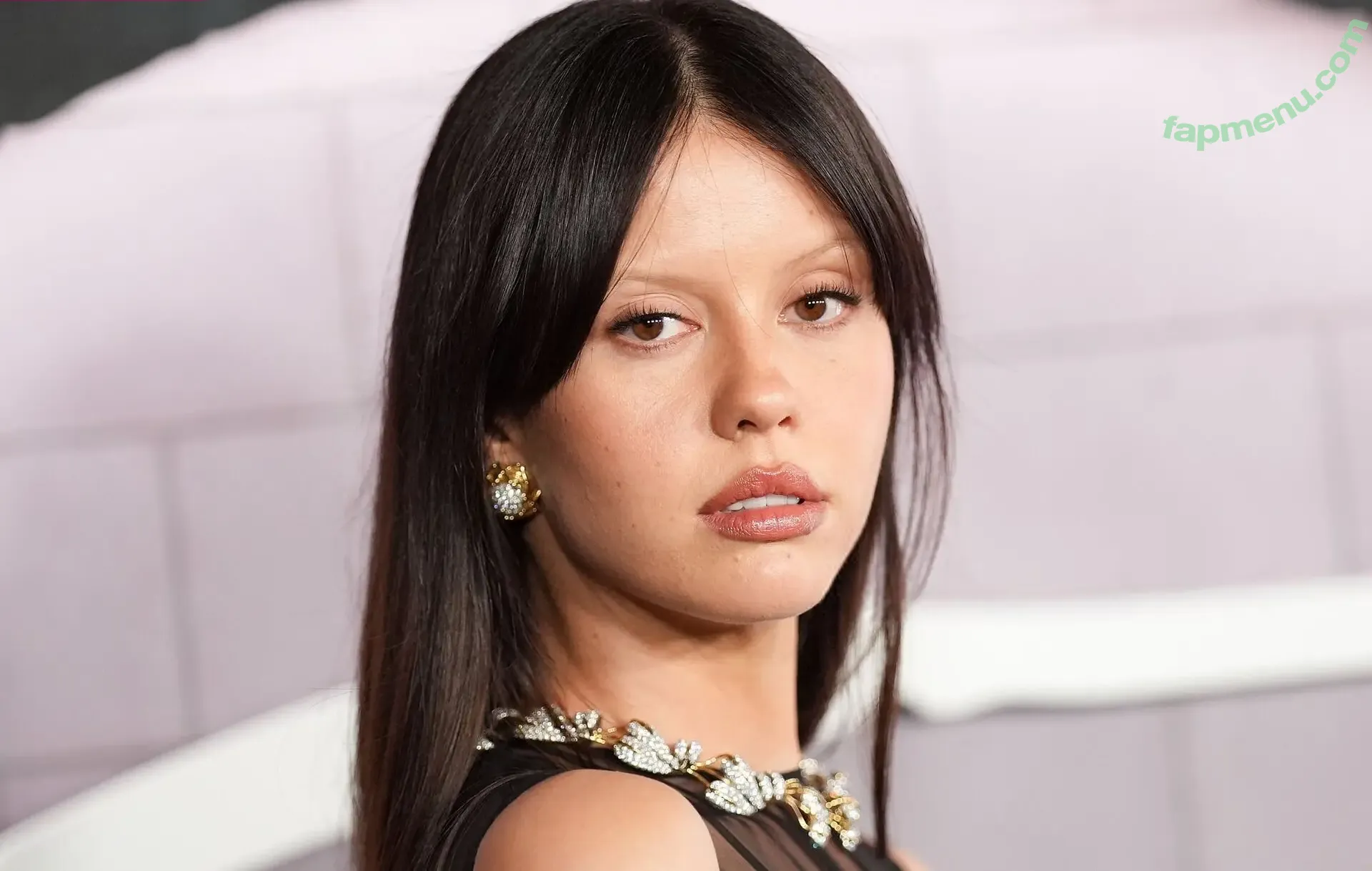 Mia Goth nude photo #0490 (goth.mia / officalmiagoth)
