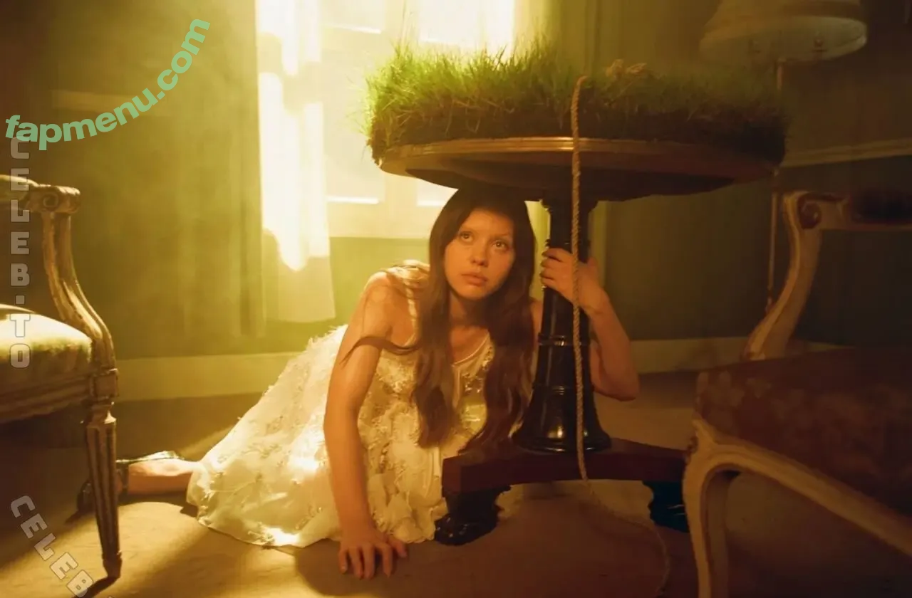 Mia Goth nude photo #0628 (goth.mia / miaxgoth / officalmiagoth)