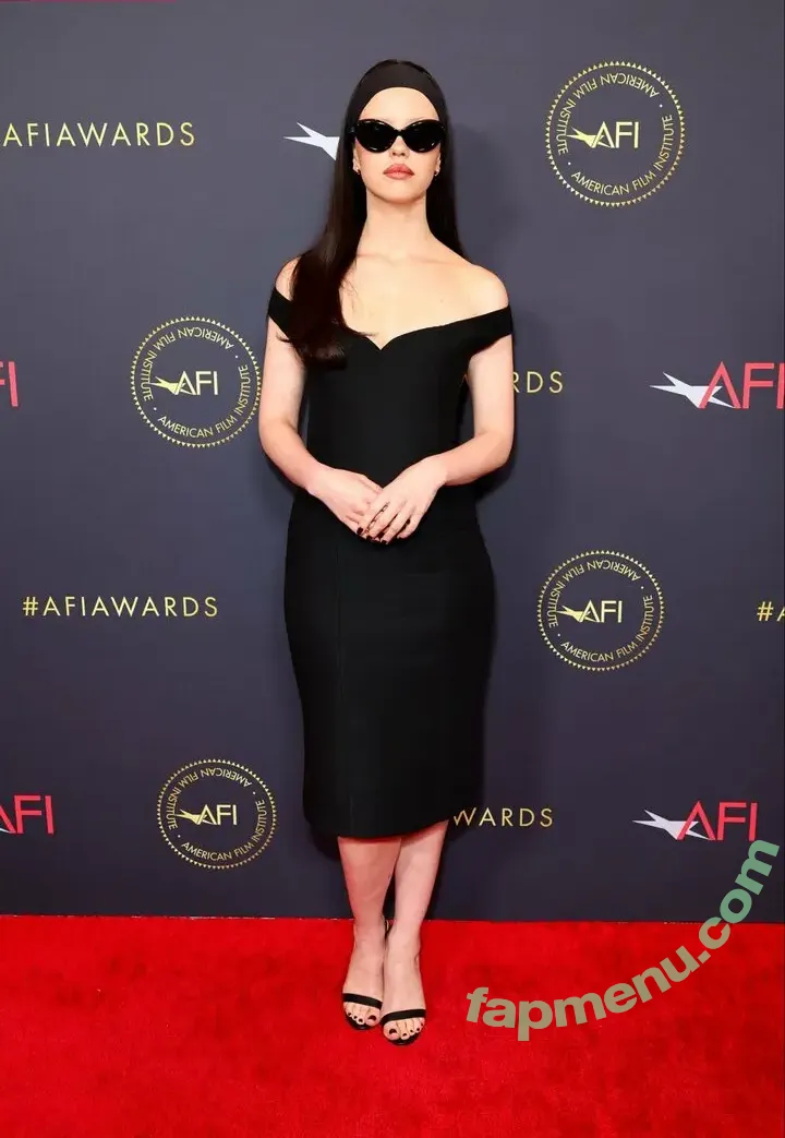 Mia Goth nude photo #0646 (goth.mia / miaxgoth / officalmiagoth)