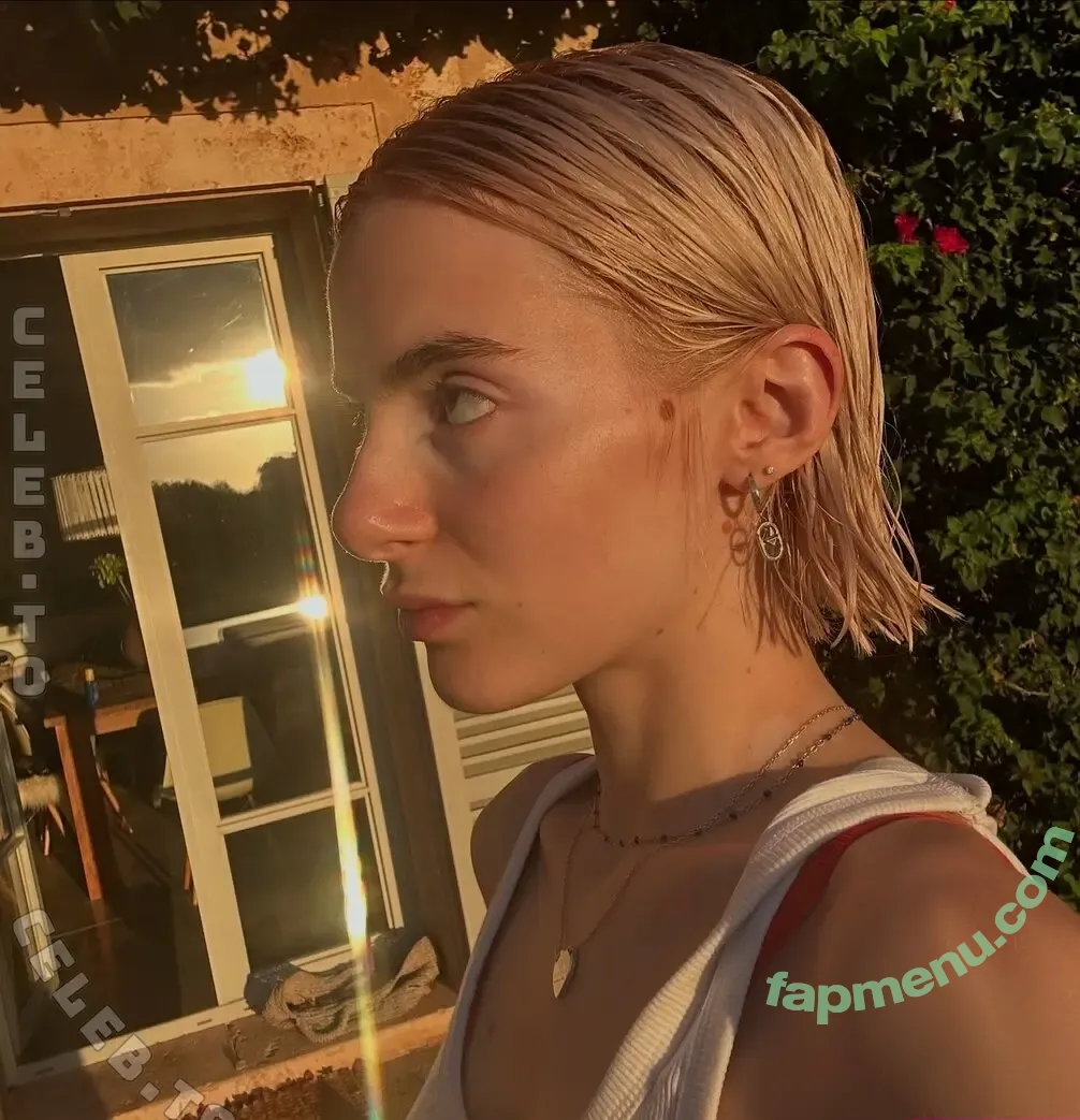 Mia Guethe nude photo #0040 (hsviftie / miaguethe)