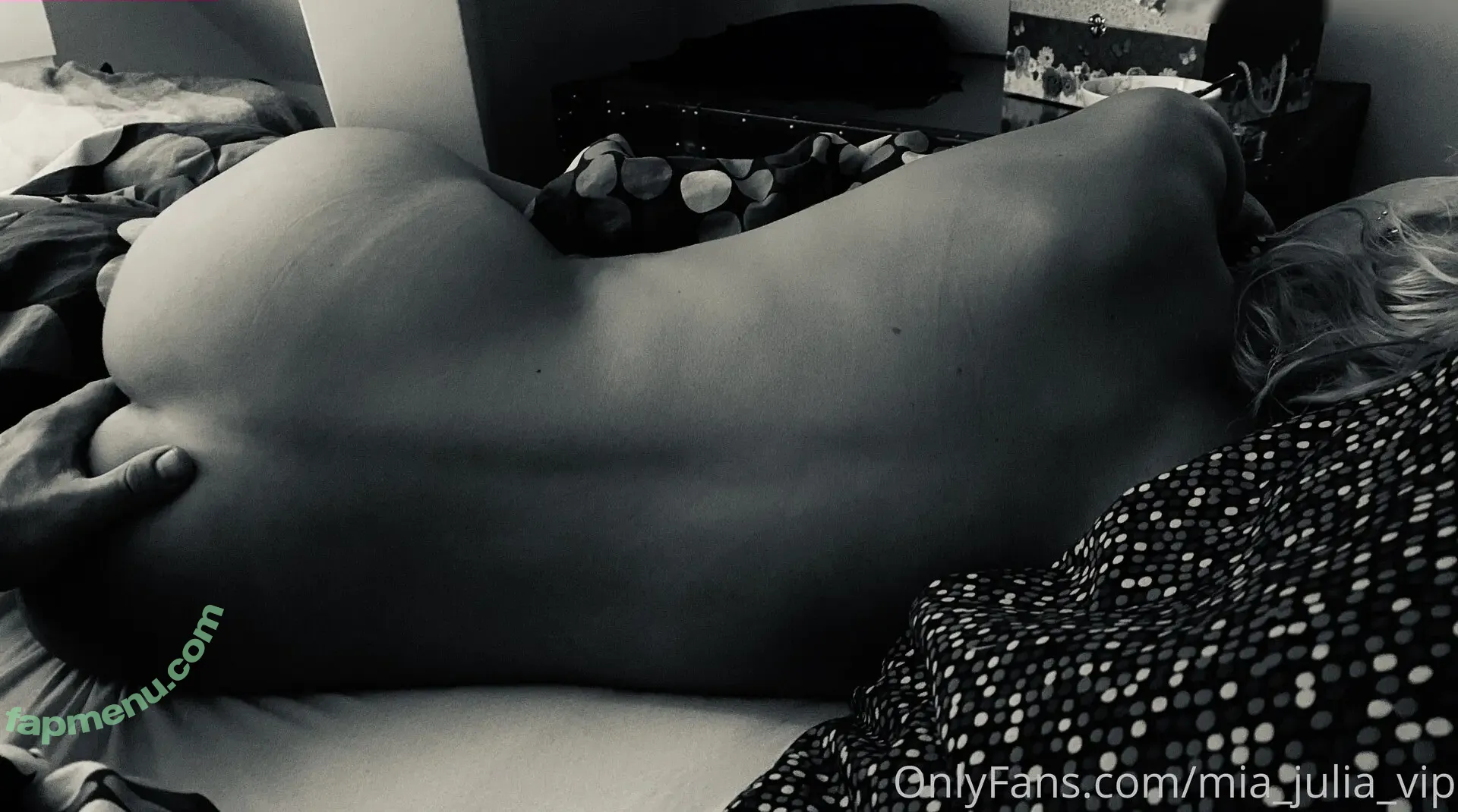 Mia Julia Brückner nude photo #0056 (mia_julia_brueckner_offiziell / mia_julia_vip)