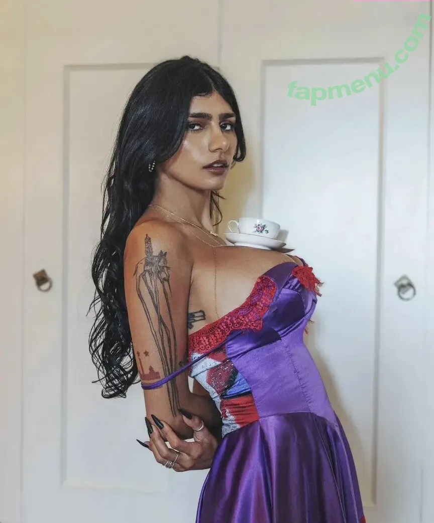 Mia Khalifa nude photo #0023 (miakhalifa)
