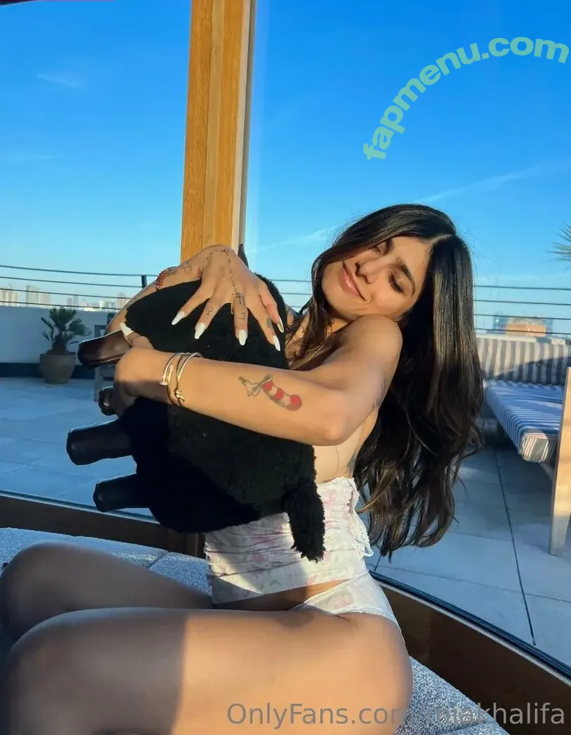 Mia Khalifa nude photo #0029 (miakhalifa)
