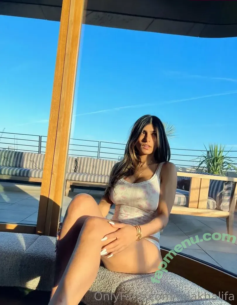 Mia Khalifa nude photo #0032 (miakhalifa)