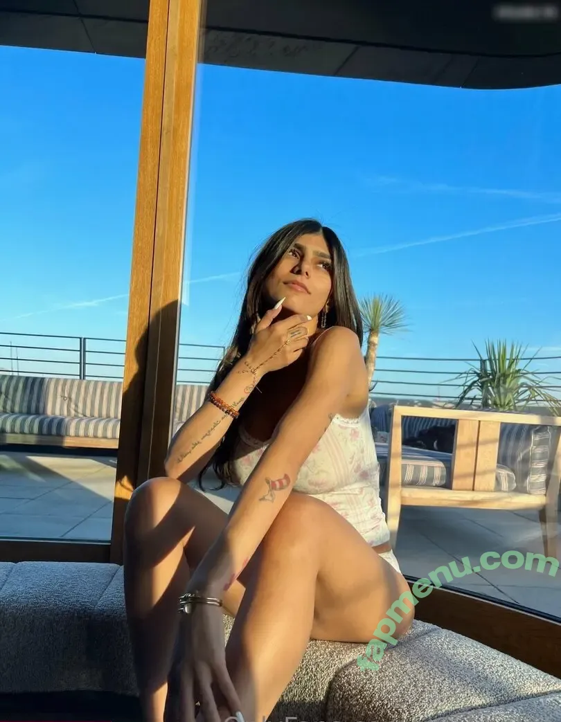 Mia Khalifa nude photo #0037 (miakhalifa)