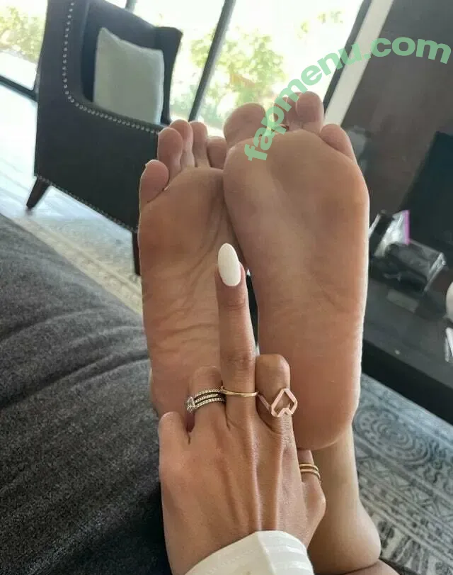 Mia Khalifa nude photo #0073 (miakhalifa)