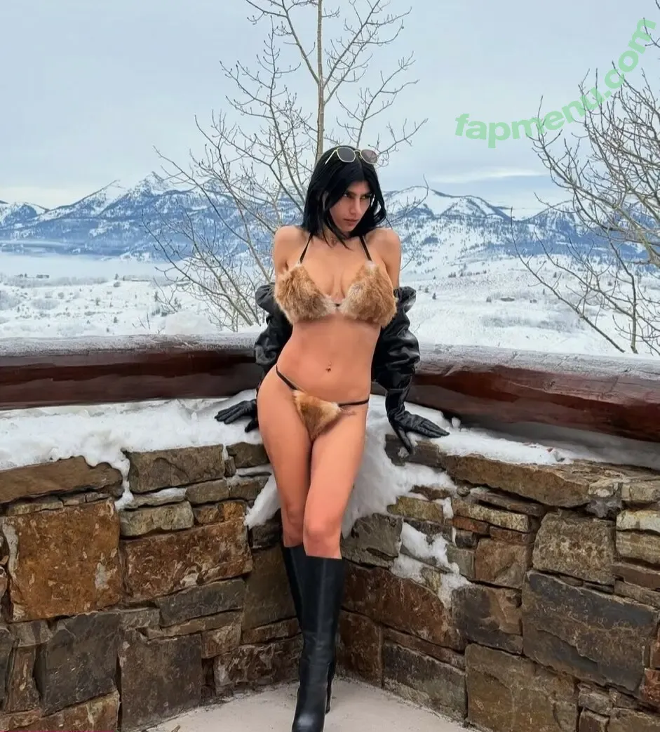 Mia Khalifa nude photo #0141 (miakhalifa)