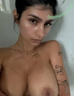 Mia Khalifa / miakhalifa nude photo #0010