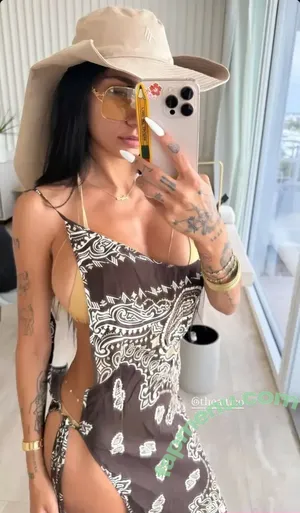 Mia Khalifa / miakhalifa nude photo #0308