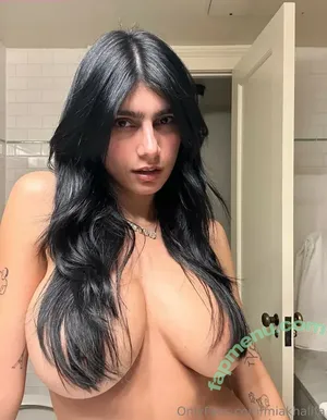 Mia Khalifa / miakhalifa nude photo #0442