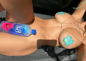 Mia Khalifa / miakhalifa nude photo #0542