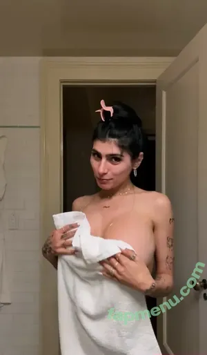 Mia Khalifa / miakhalifa nude photo #0746