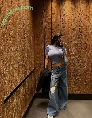 Mia Khalifa / miakhalifa nude photo #0906