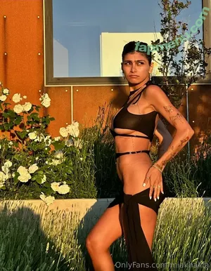 Mia Khalifa / miakhalifa nude photo #0930