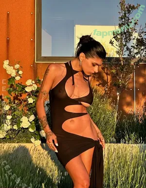 Mia Khalifa / miakhalifa nude photo #0983