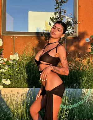 Mia Khalifa / miakhalifa nude photo #0990