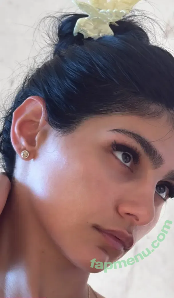 Mia Khalifa nude photo #0215 (miakhalifa)