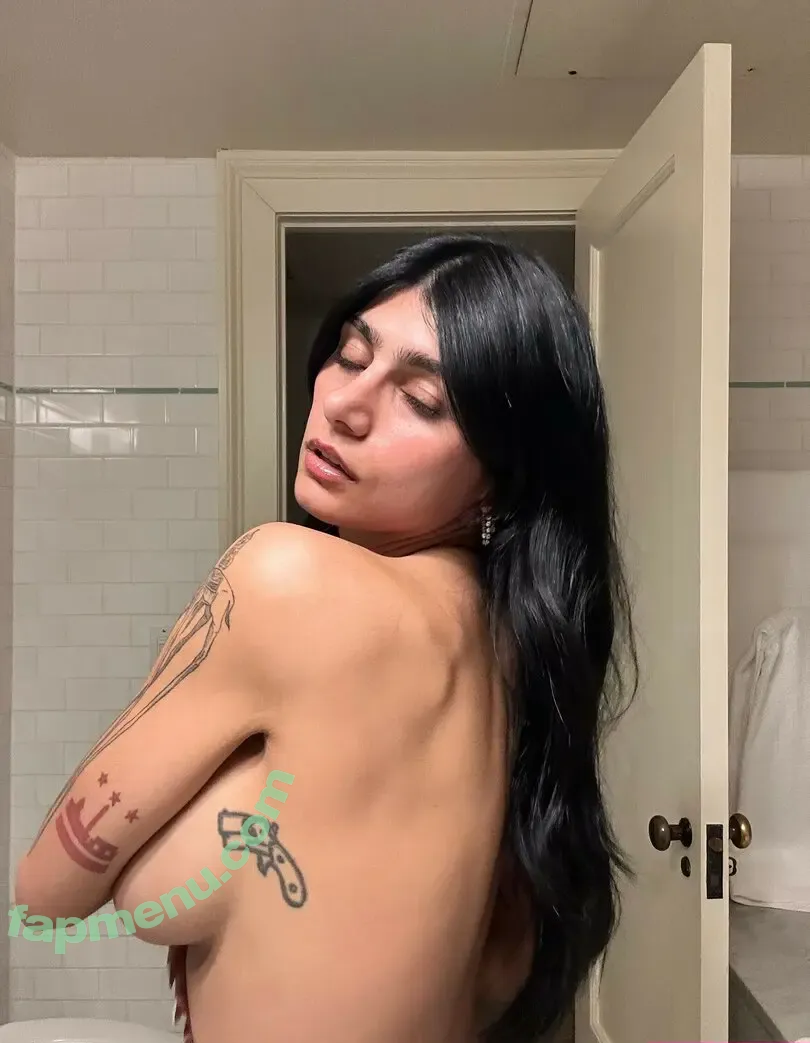 Mia Khalifa nude photo #0430 (miakhalifa)
