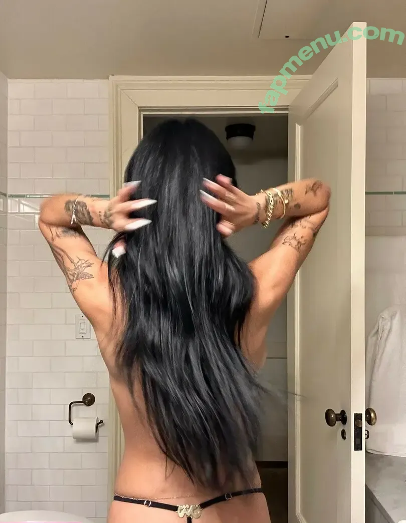 Mia Khalifa nude photo #0434 (miakhalifa)
