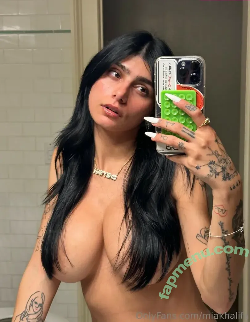 Mia Khalifa nude photo #0450 (miakhalifa)