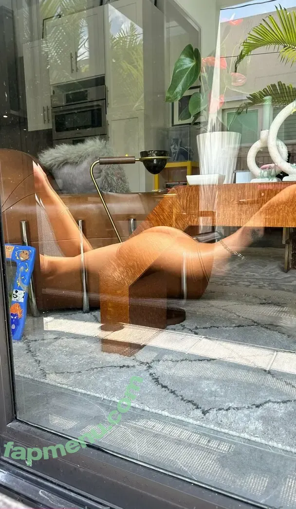 Mia Khalifa nude photo #0535 (miakhalifa)