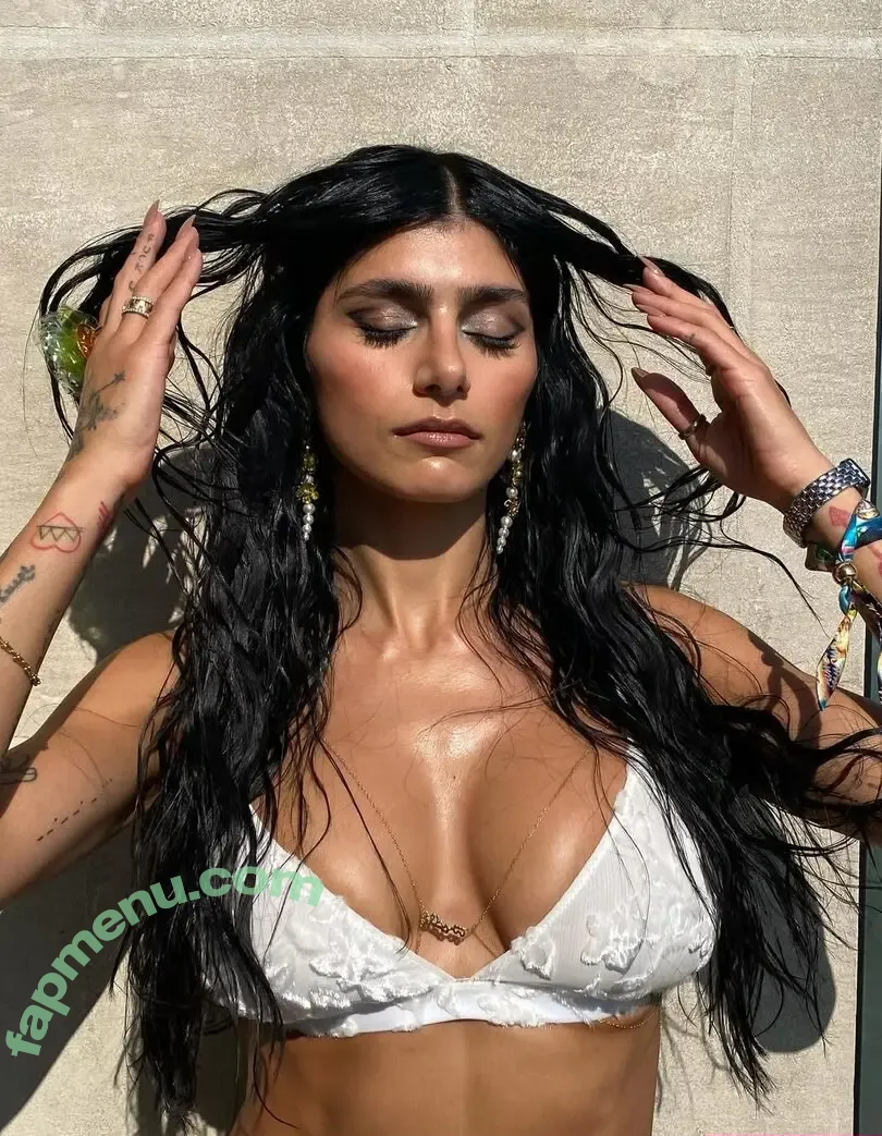 Mia Khalifa nude photo #0632 (miakhalifa)