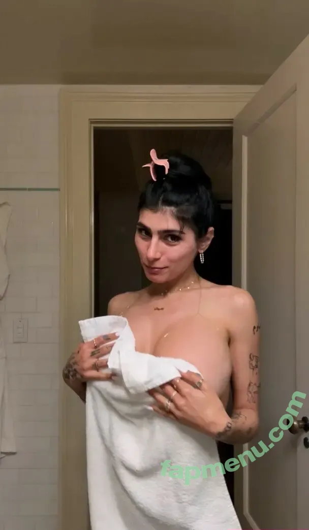 Mia Khalifa nude photo #0746 (miakhalifa)