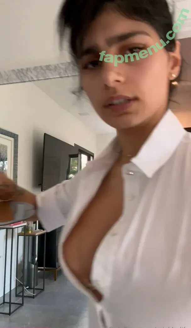 Mia Khalifa nude photo #0786 (miakhalifa)