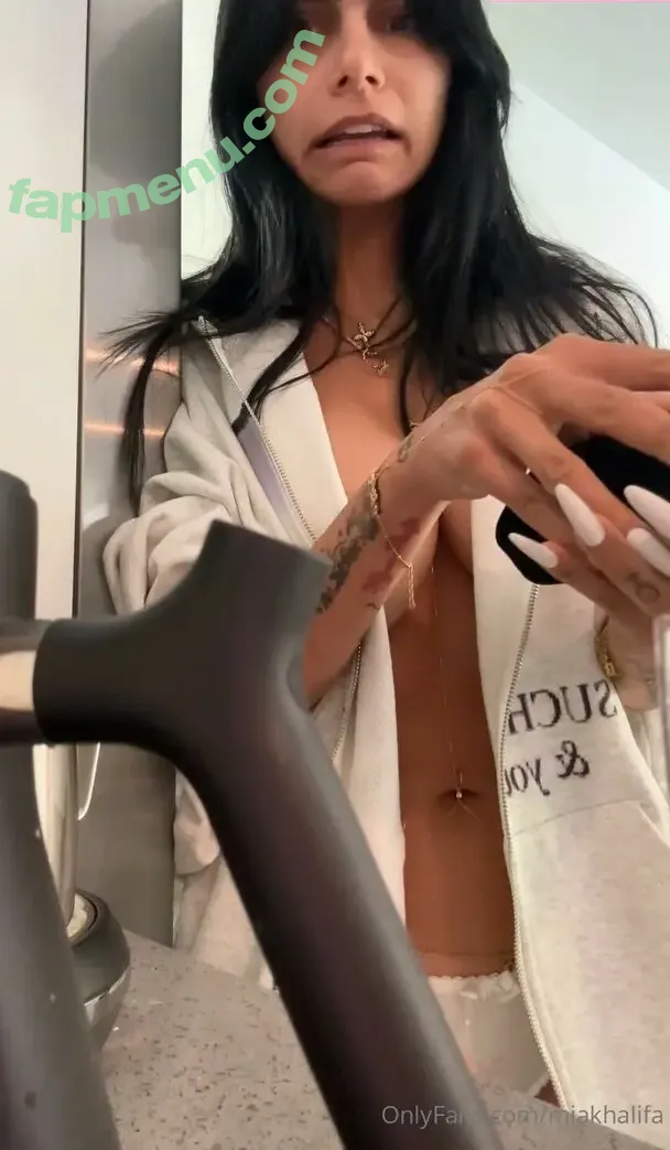 Mia Khalifa nude photo #0789 (miakhalifa)