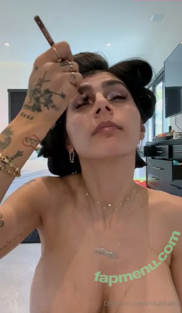 Mia Khalifa nude photo #0831 (miakhalifa)