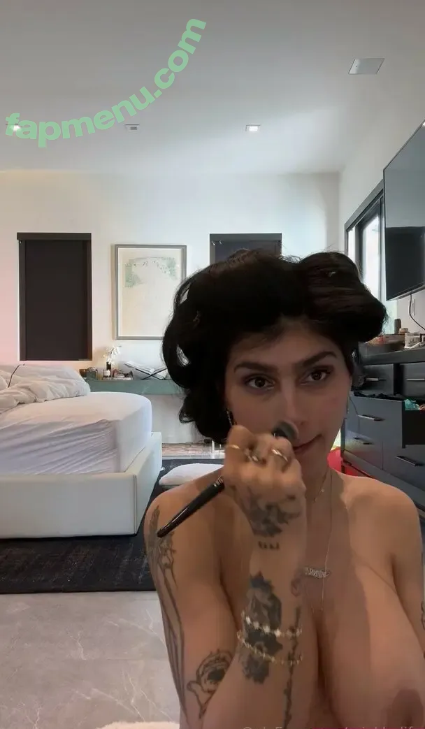 Mia Khalifa nude photo #0834 (miakhalifa)