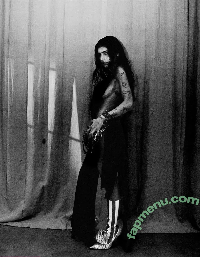 Mia Khalifa nude photo #0886 (miakhalifa)