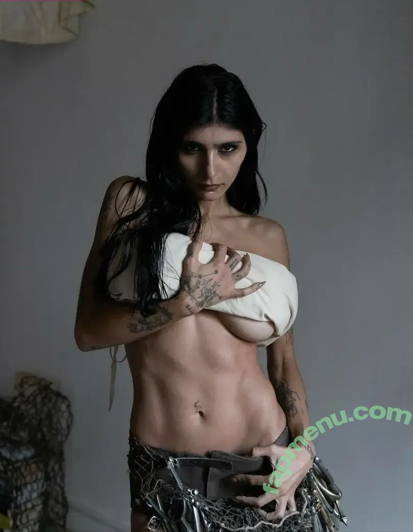 Mia Khalifa nude photo #0892 (miakhalifa)