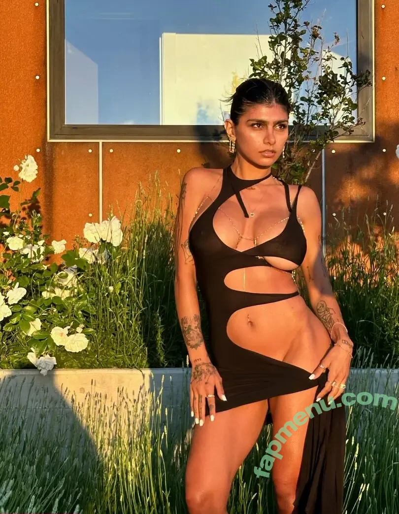 Mia Khalifa nude photo #0912 (miakhalifa)