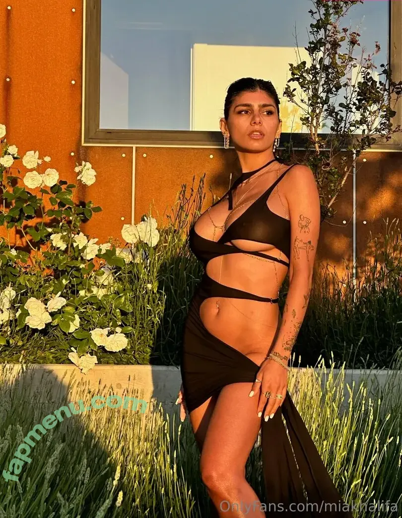 Mia Khalifa nude photo #0919 (miakhalifa)